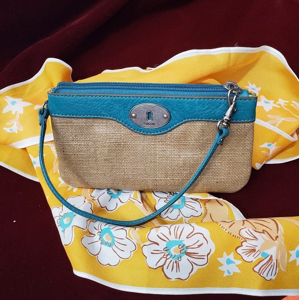 Fossil Keyper Wristlet - image 1
